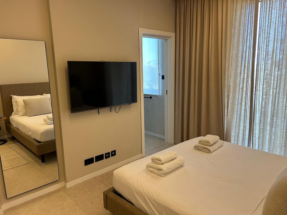 Villa with a Pool and Views