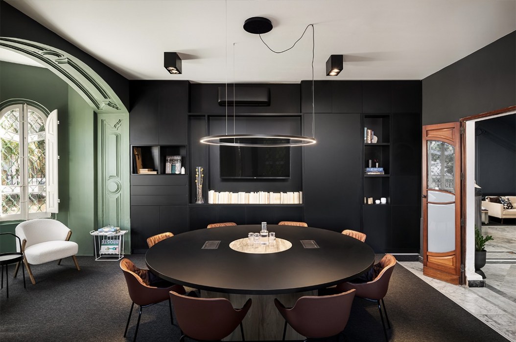 Palazzo on the Seafront