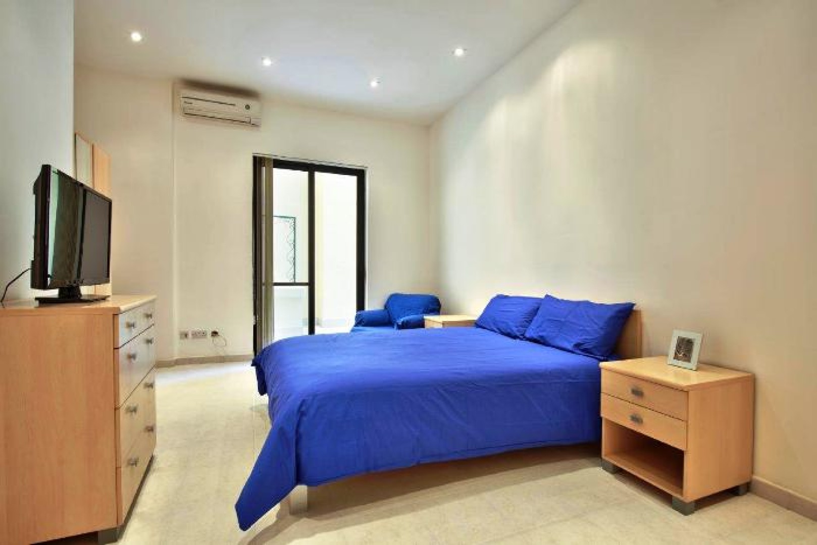 Ground Floor Apartment with a Backyard