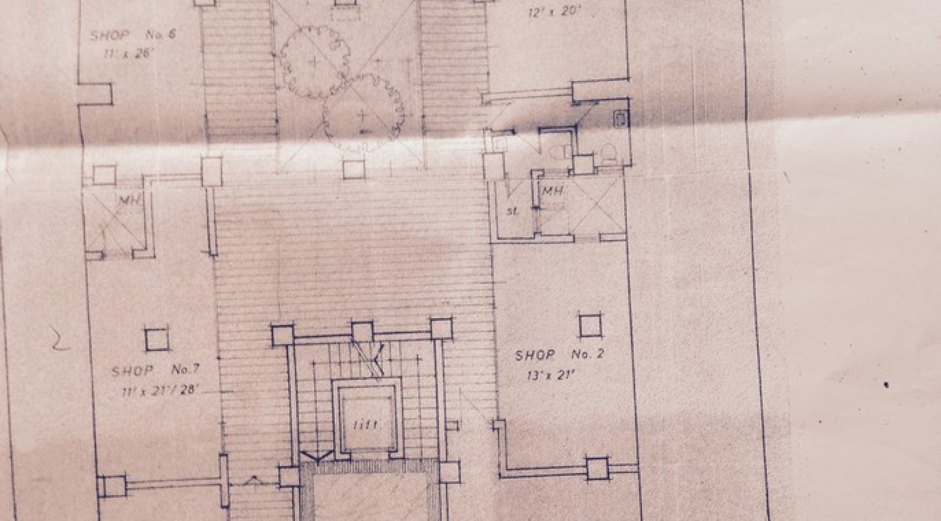 Ground Floor Office with a Backyard