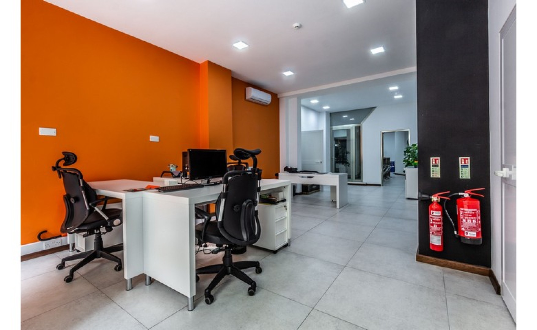 Ground Floor Office with a Backyard