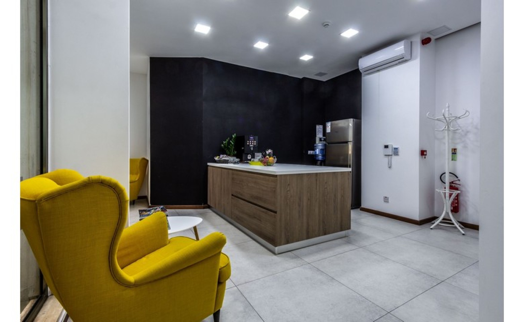 Ground Floor Office with a Backyard