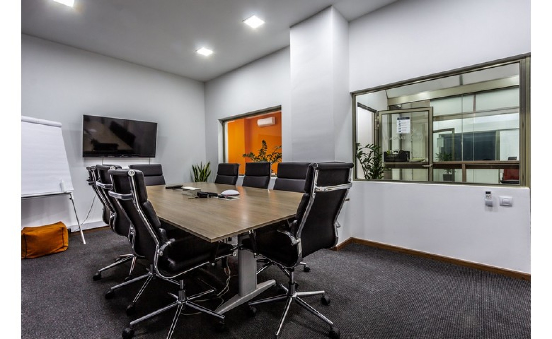 Ground Floor Office with a Backyard