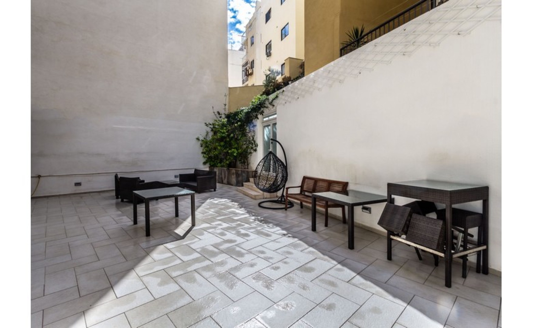 Ground Floor Office with a Backyard