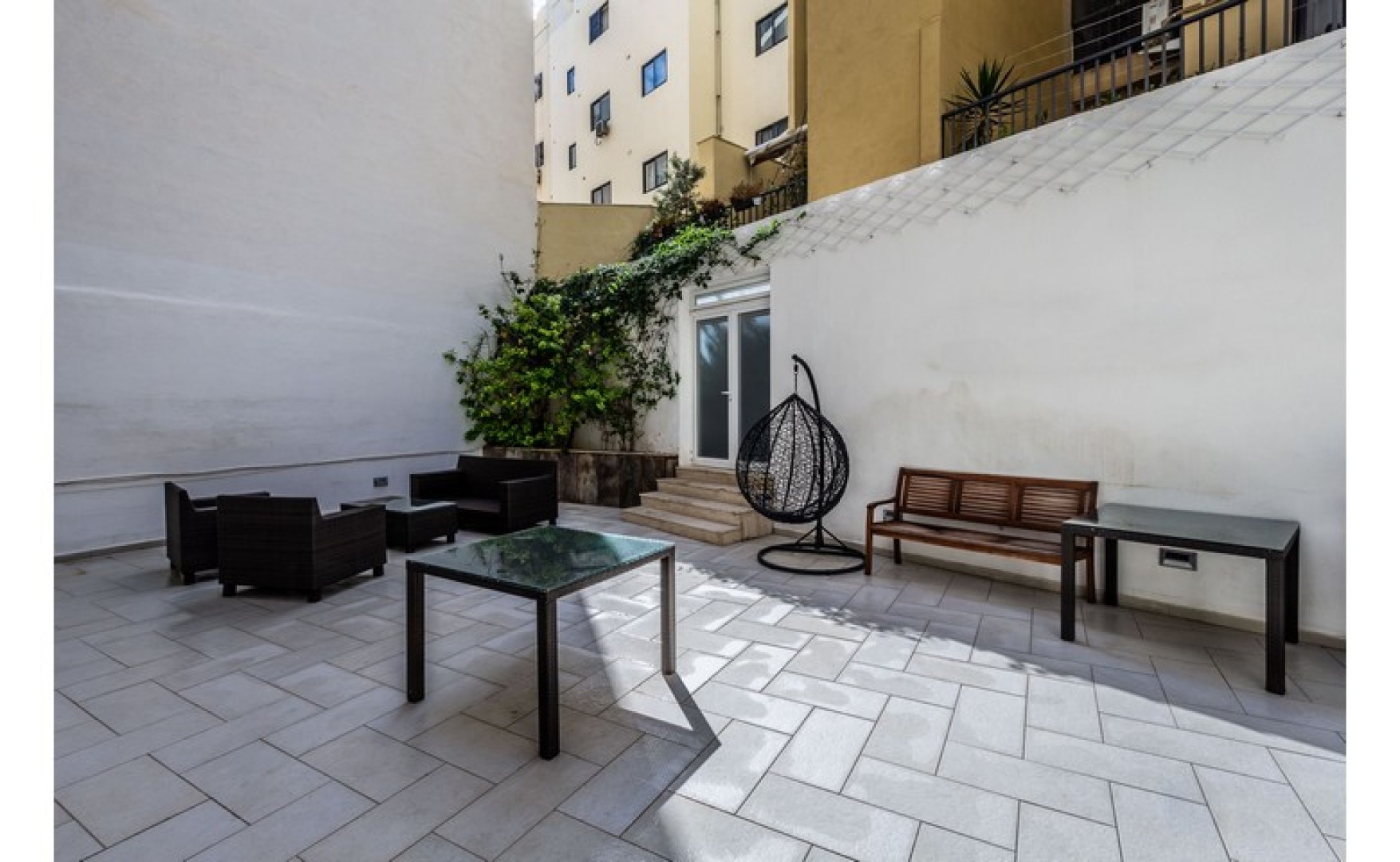 Ground Floor Office with a Backyard