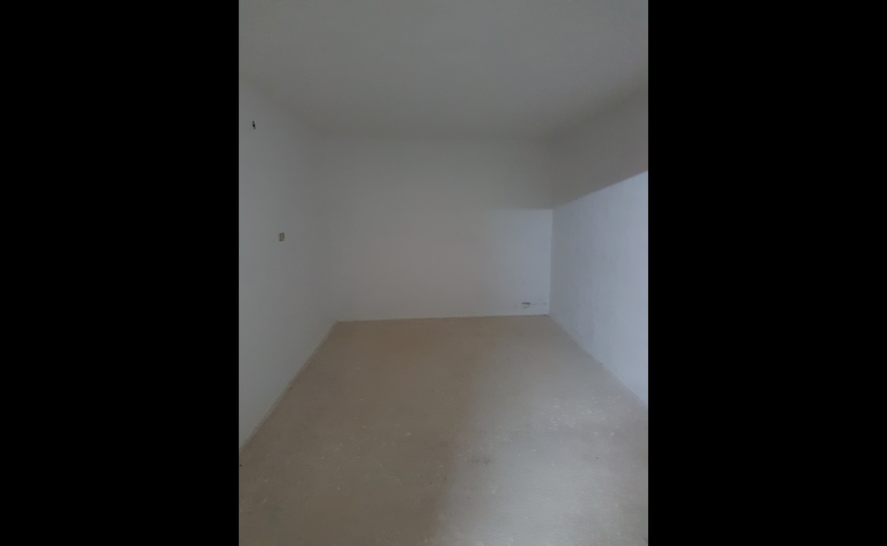 Lock up large one-car garage in Swieqi