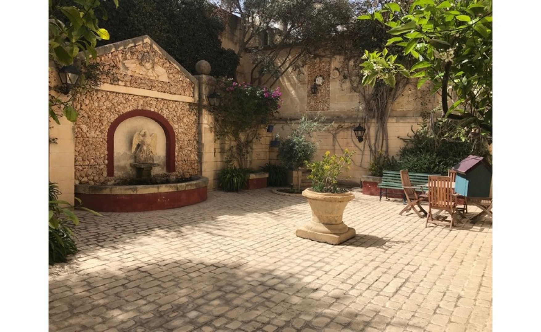 Palazzo on the Waterfront