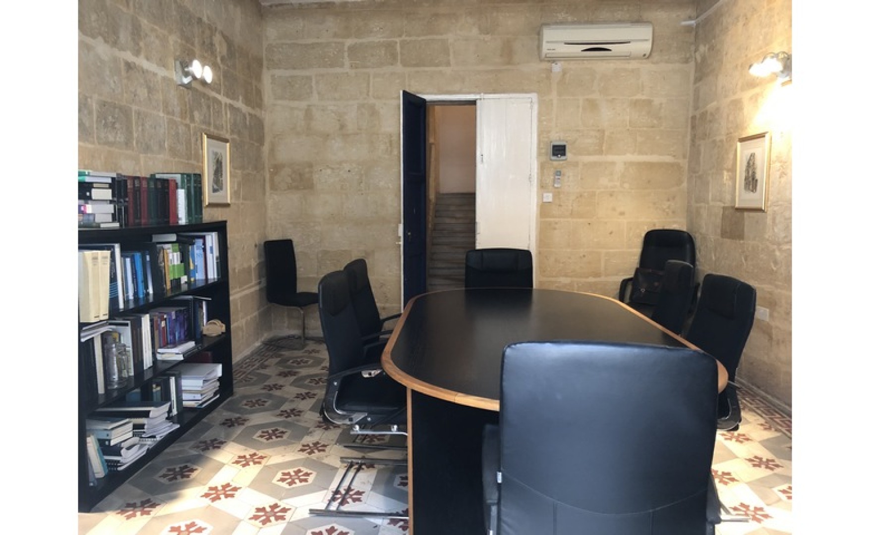 Office Space with a Roof Terrace