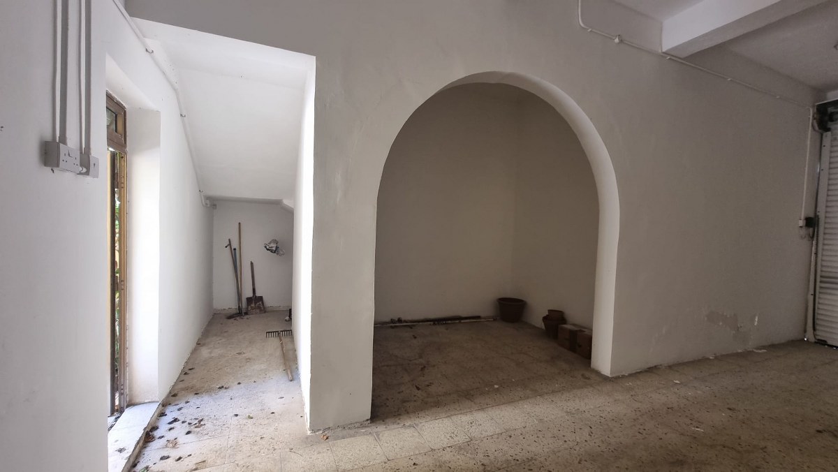 Townhouse with Office Space