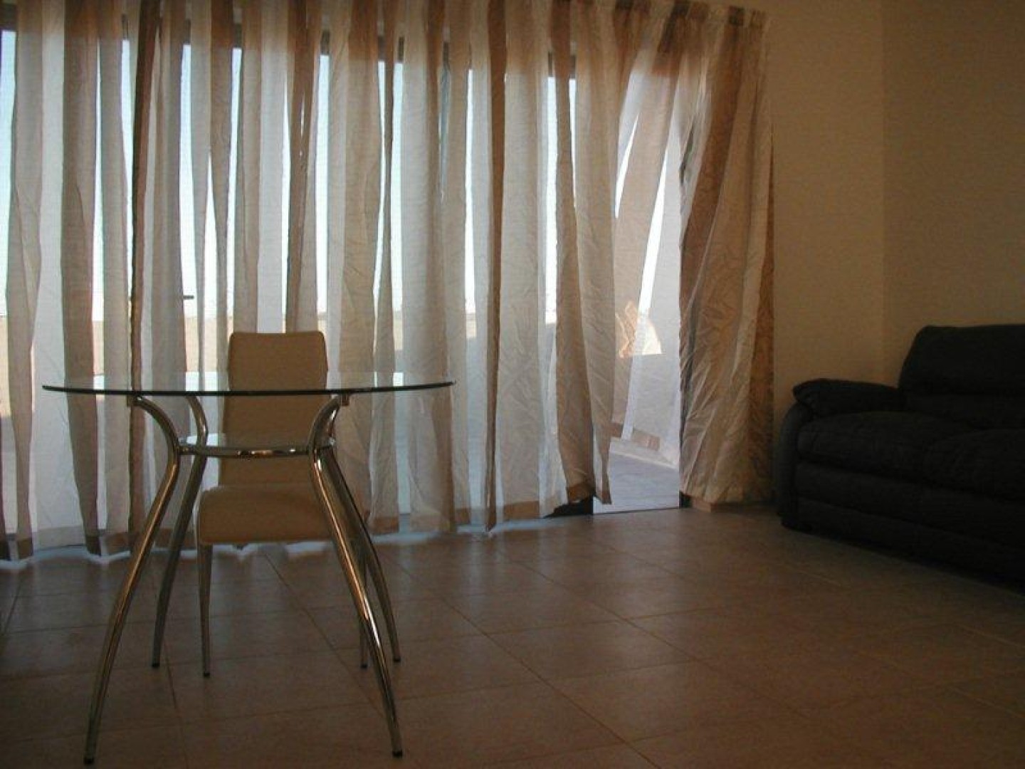 Modern Penthouse with 3 Bedrooms