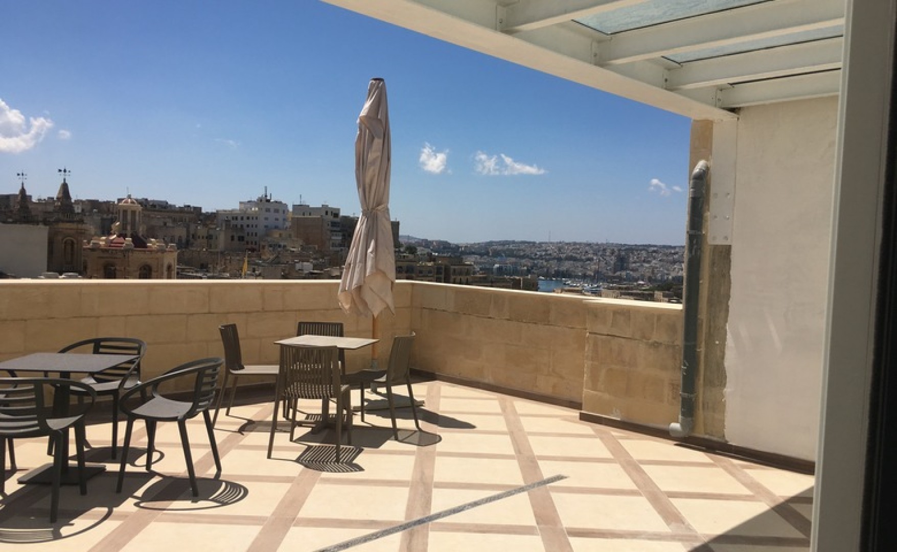 Office Space with a Roof Terrace