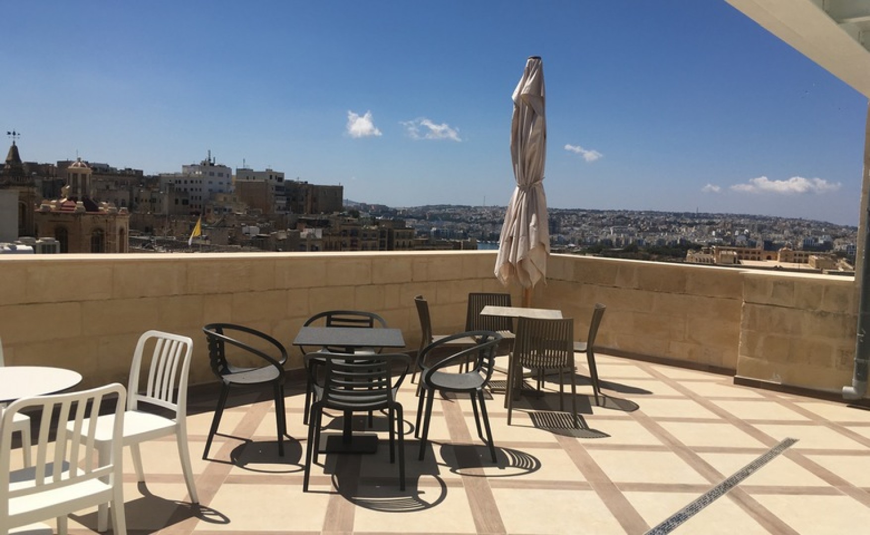 Office Space with a Roof Terrace