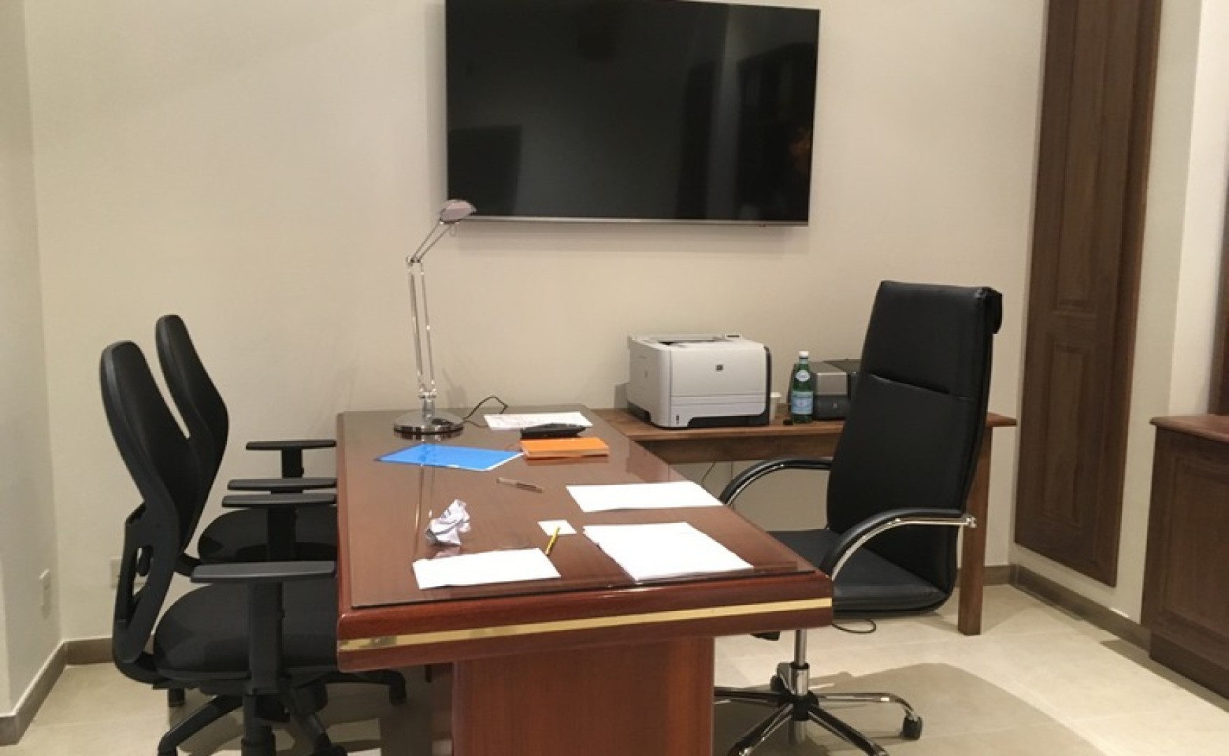 Office Space with a Roof Terrace