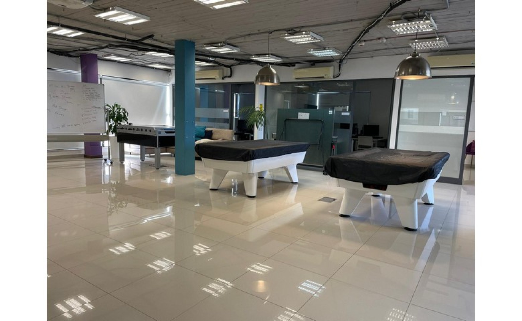 Penthouse Office with a Terrace