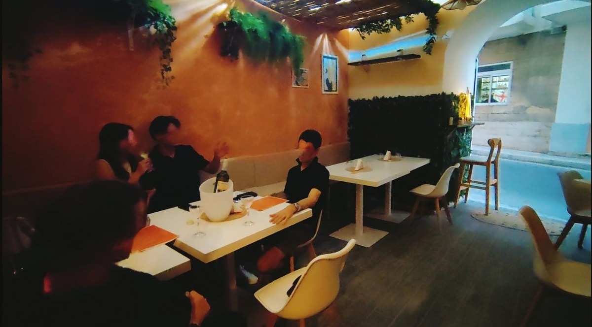 Restaurant with Views