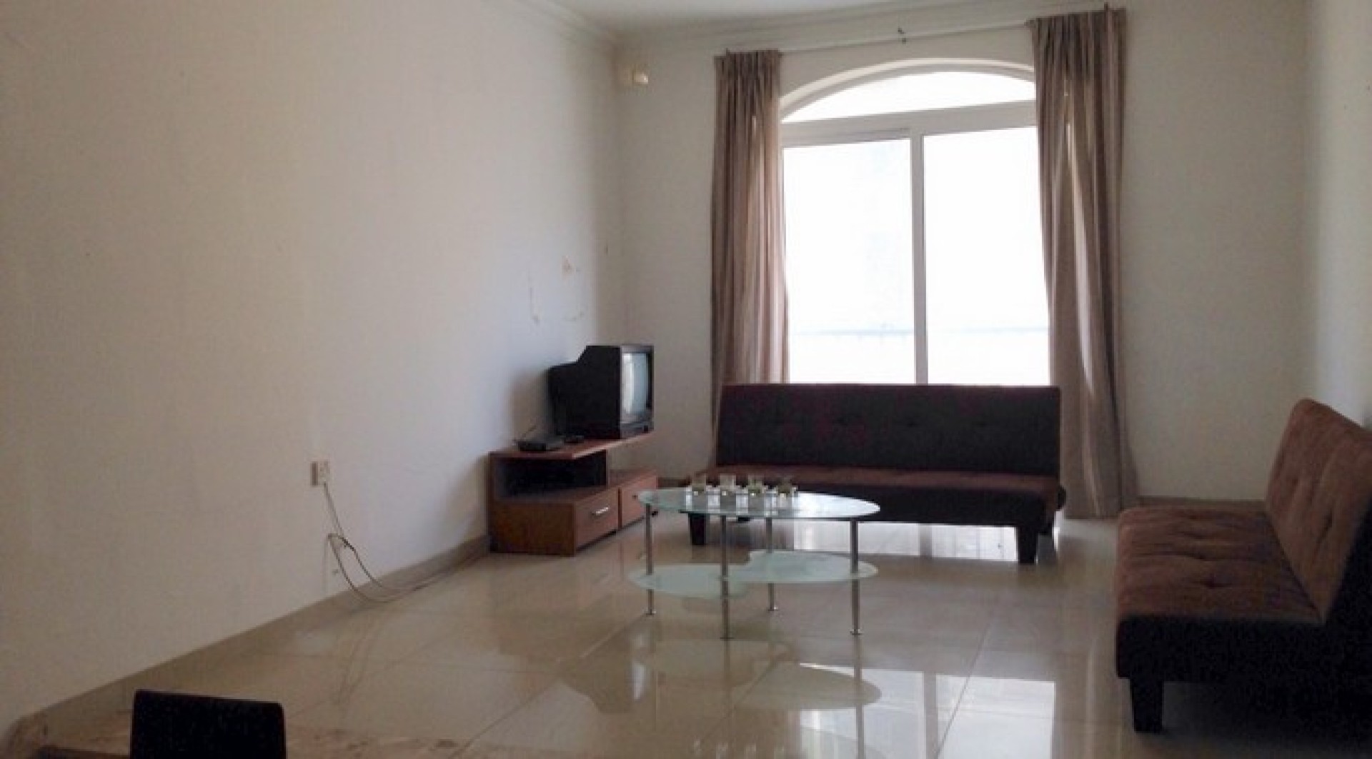 Maisonette with a Backyard