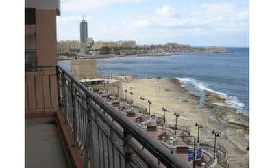 Apartment in Tas-Sliema from Simonmamo.com – €2,500