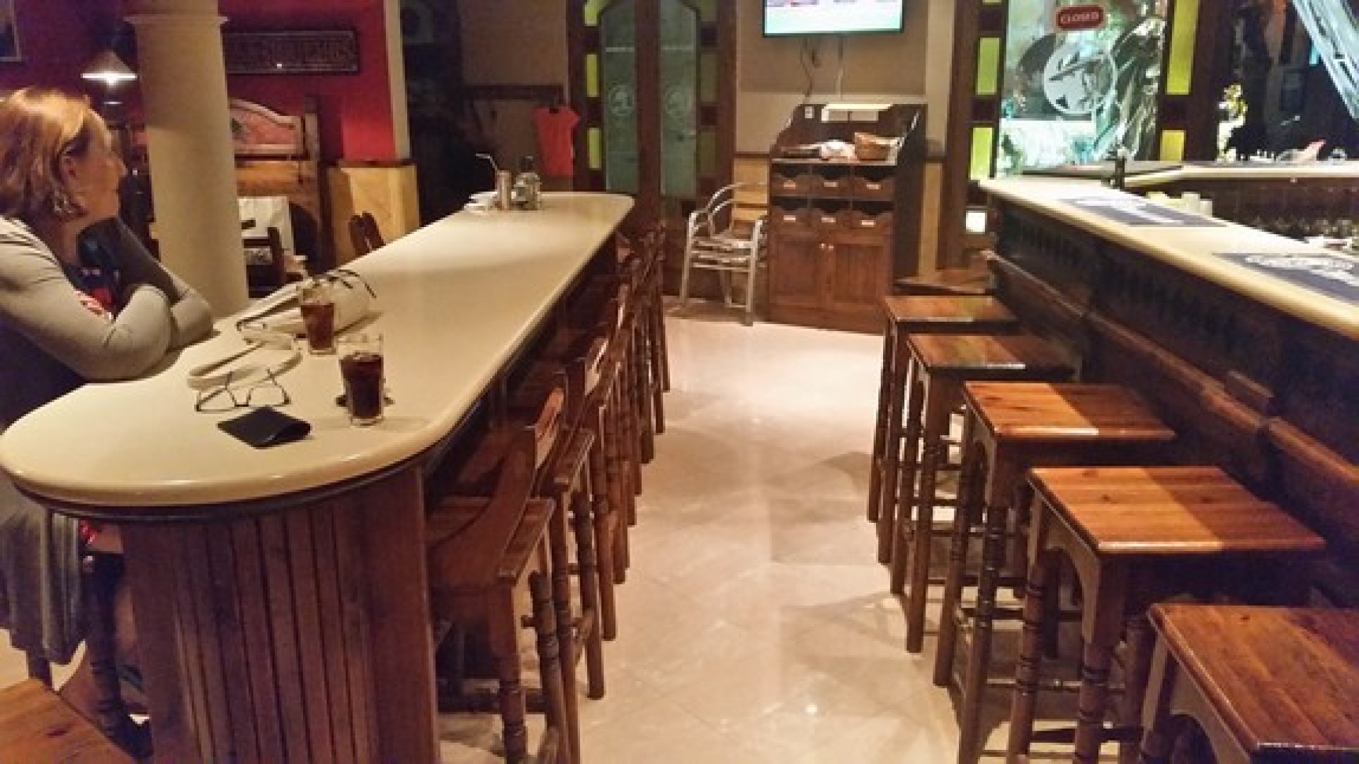 Gozo Real Estate: Fully Equipped Restaurant and Bar in the center of Nadur