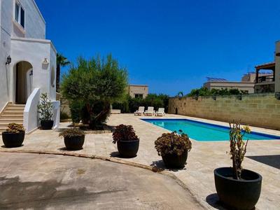 Villa in Is-Swieqi from Simonmamo.com – €6,000