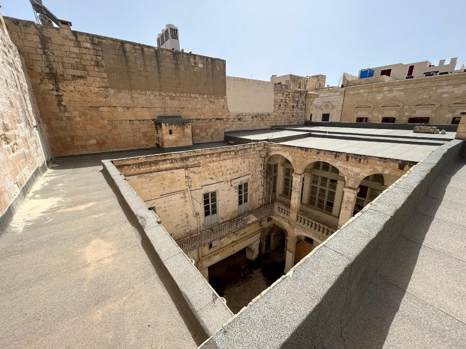 Corner Palazzo with a Courtyard