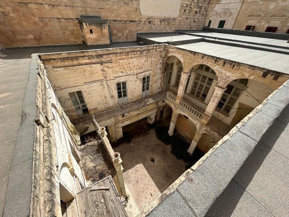 Corner Palazzo with a Courtyard