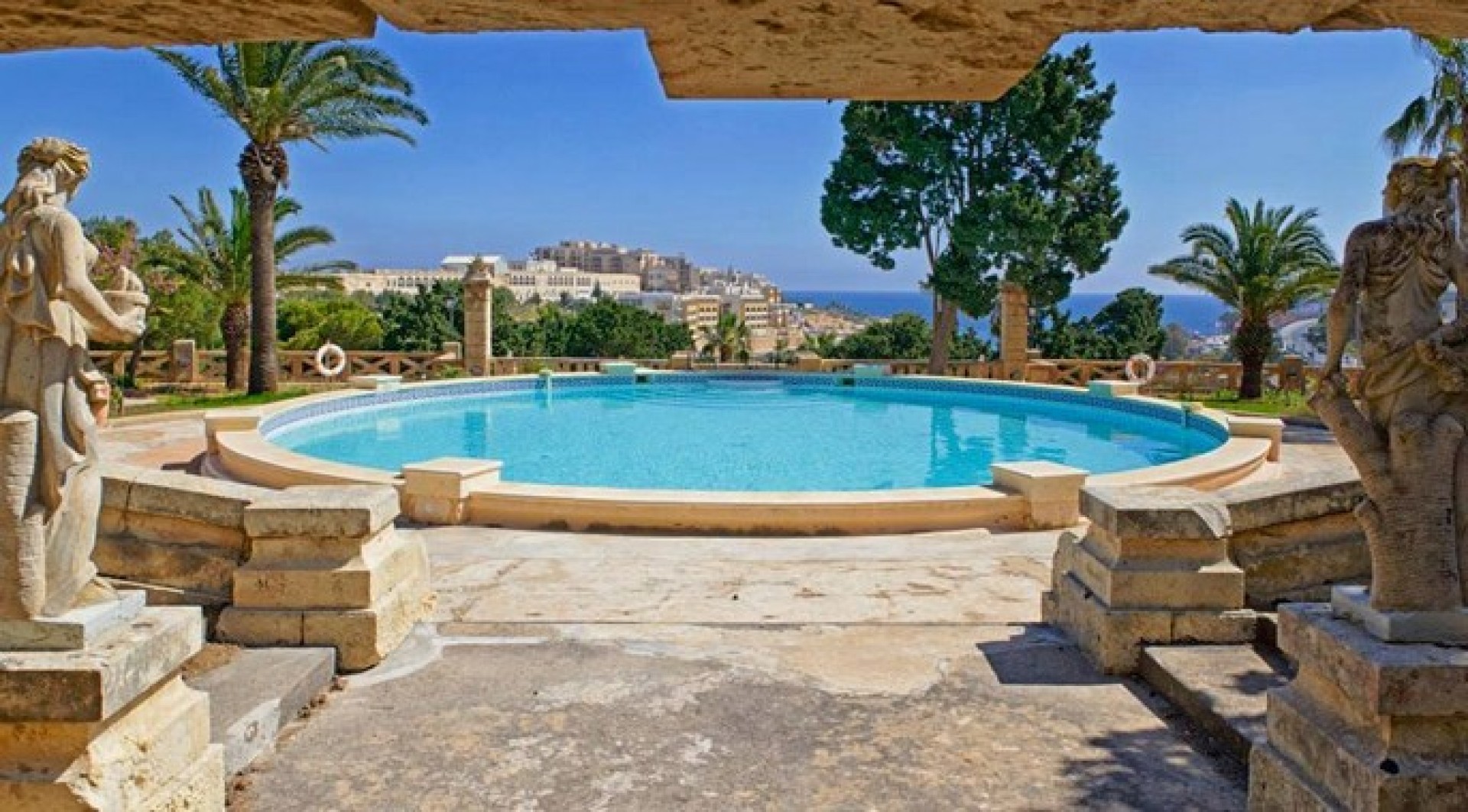 Luxury Palazzo with a Pool