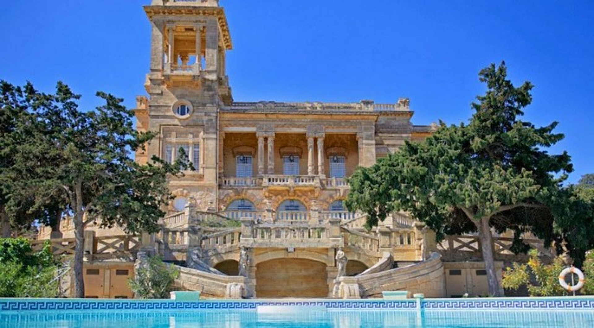 Luxury Palazzo with a Pool