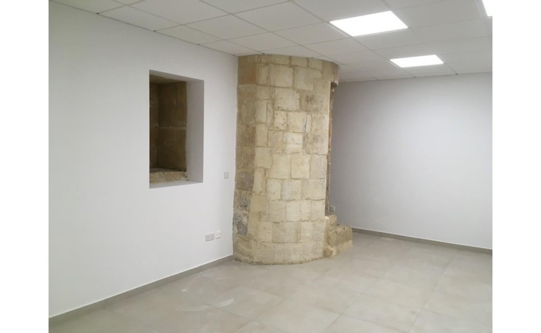 Palazzo with a Roof Terrace