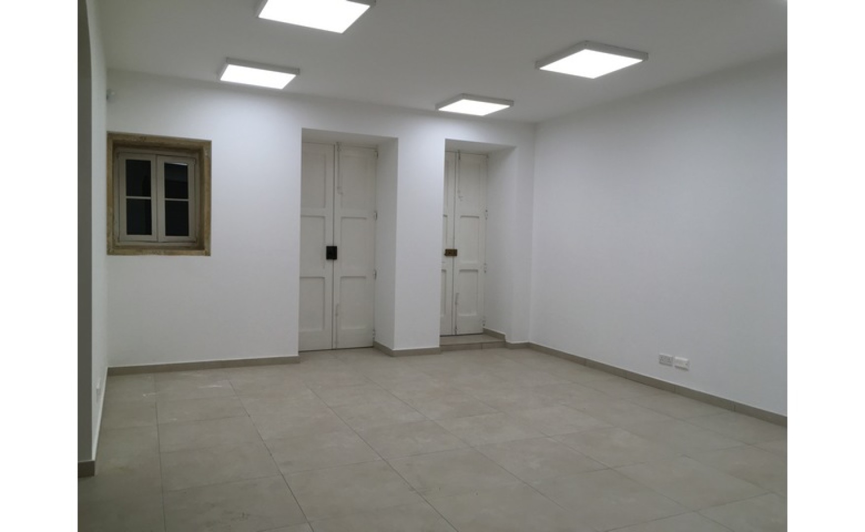 Palazzo with a Roof Terrace