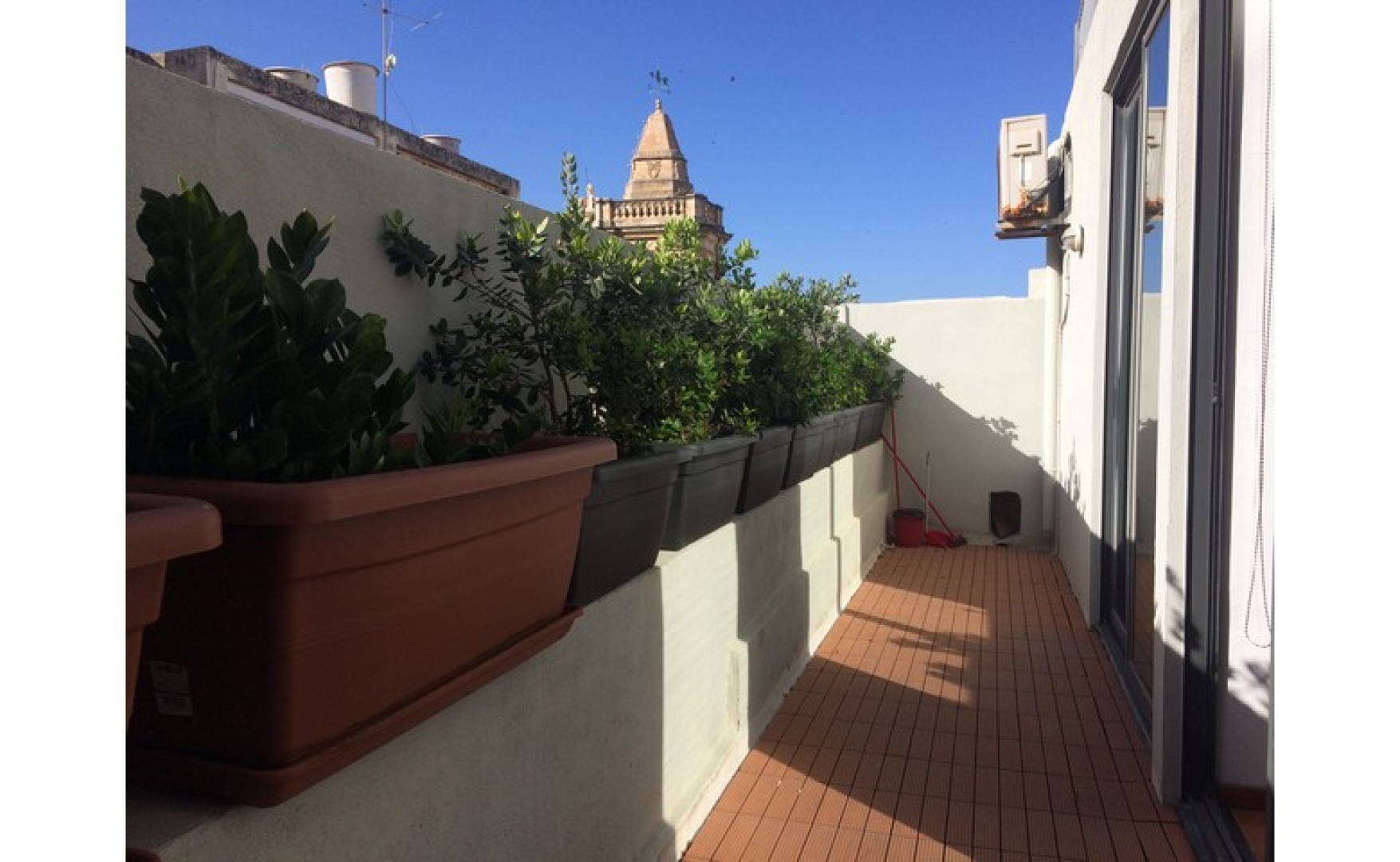 Office with a Roof Terrace
