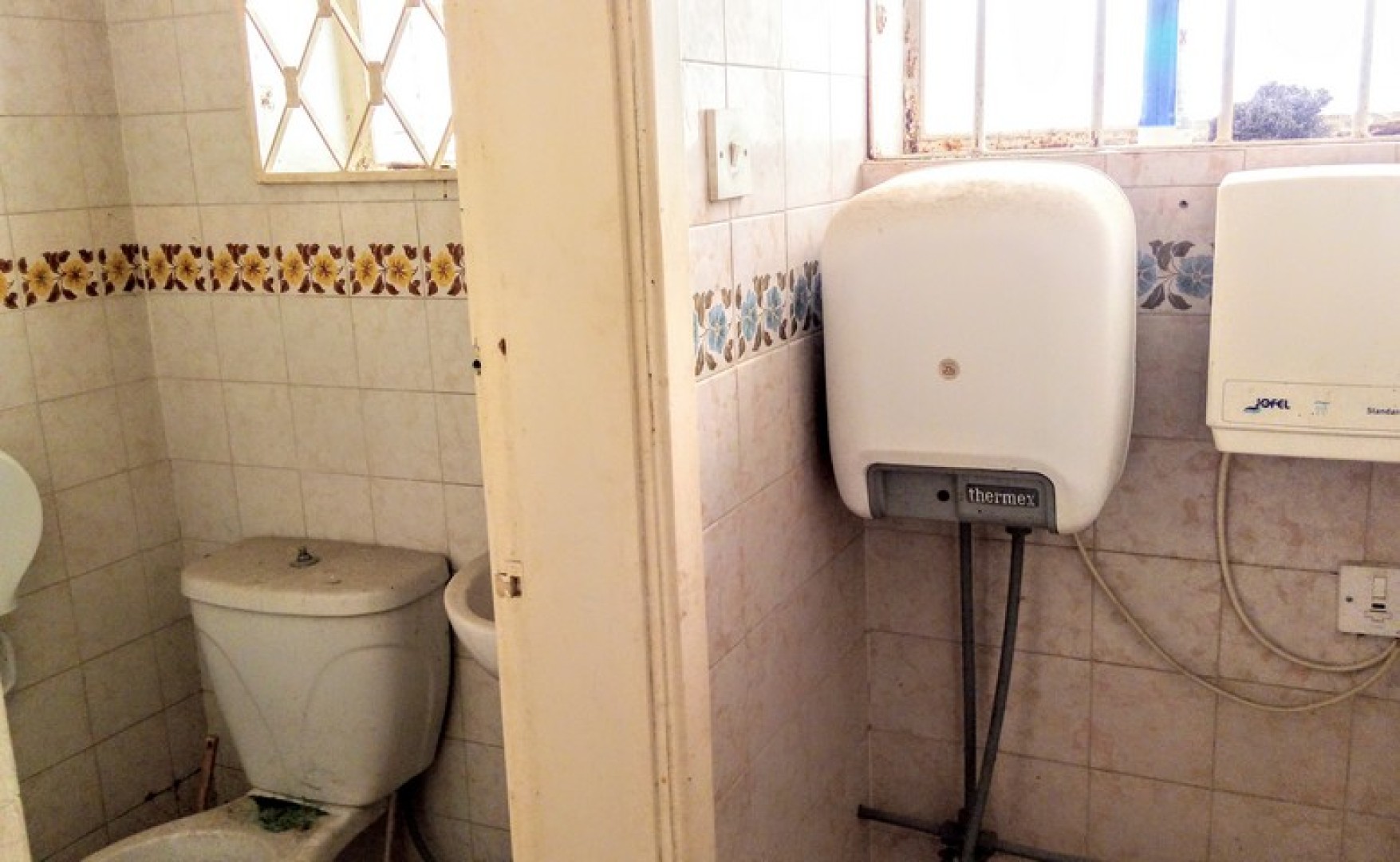 Commercial property Malta: Restaurant for sale in Marsascala