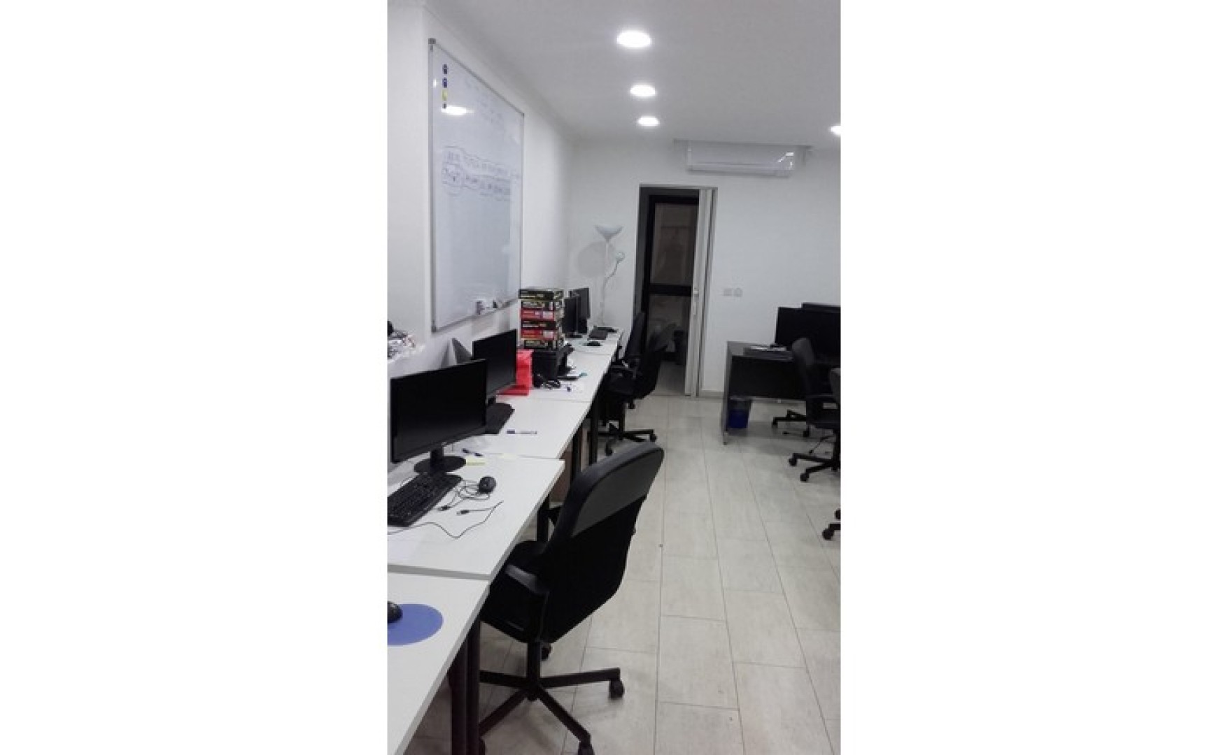 Office / Shop for rent in Malta: St Julian's 65sqm premises