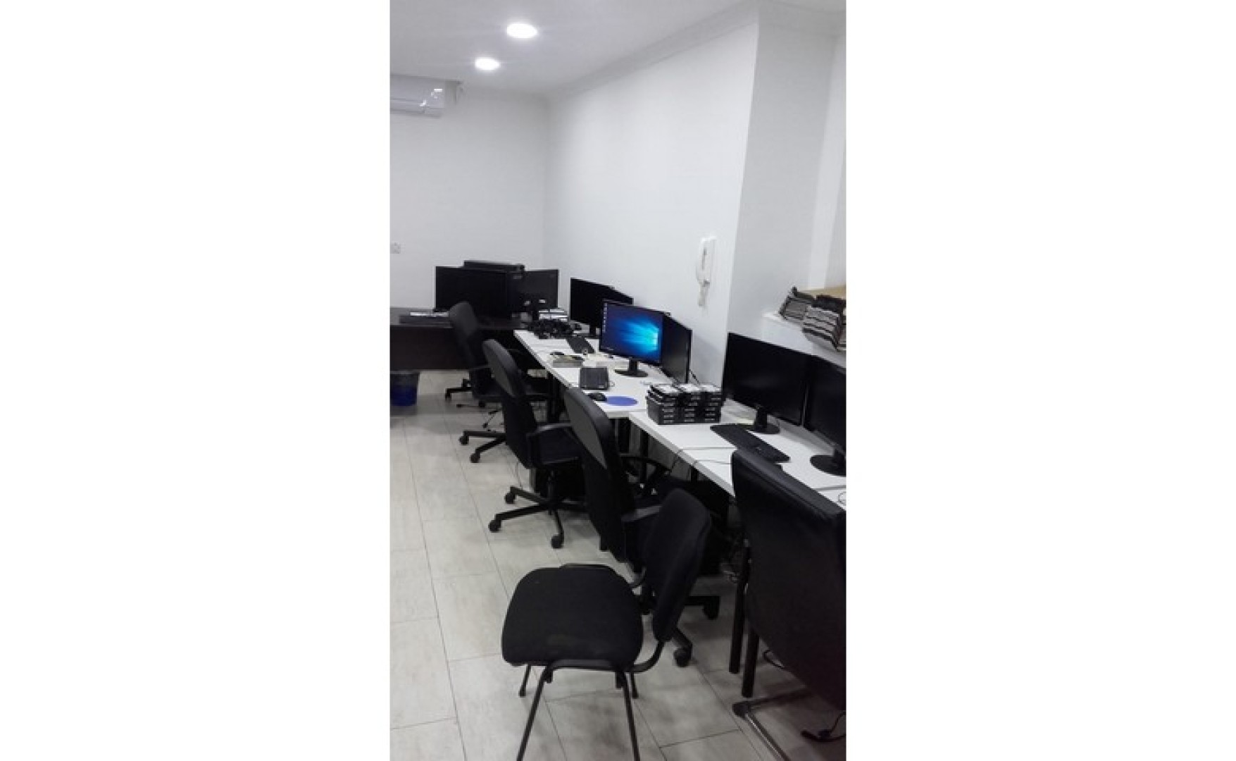Office / Shop for rent in Malta: St Julian's 65sqm premises