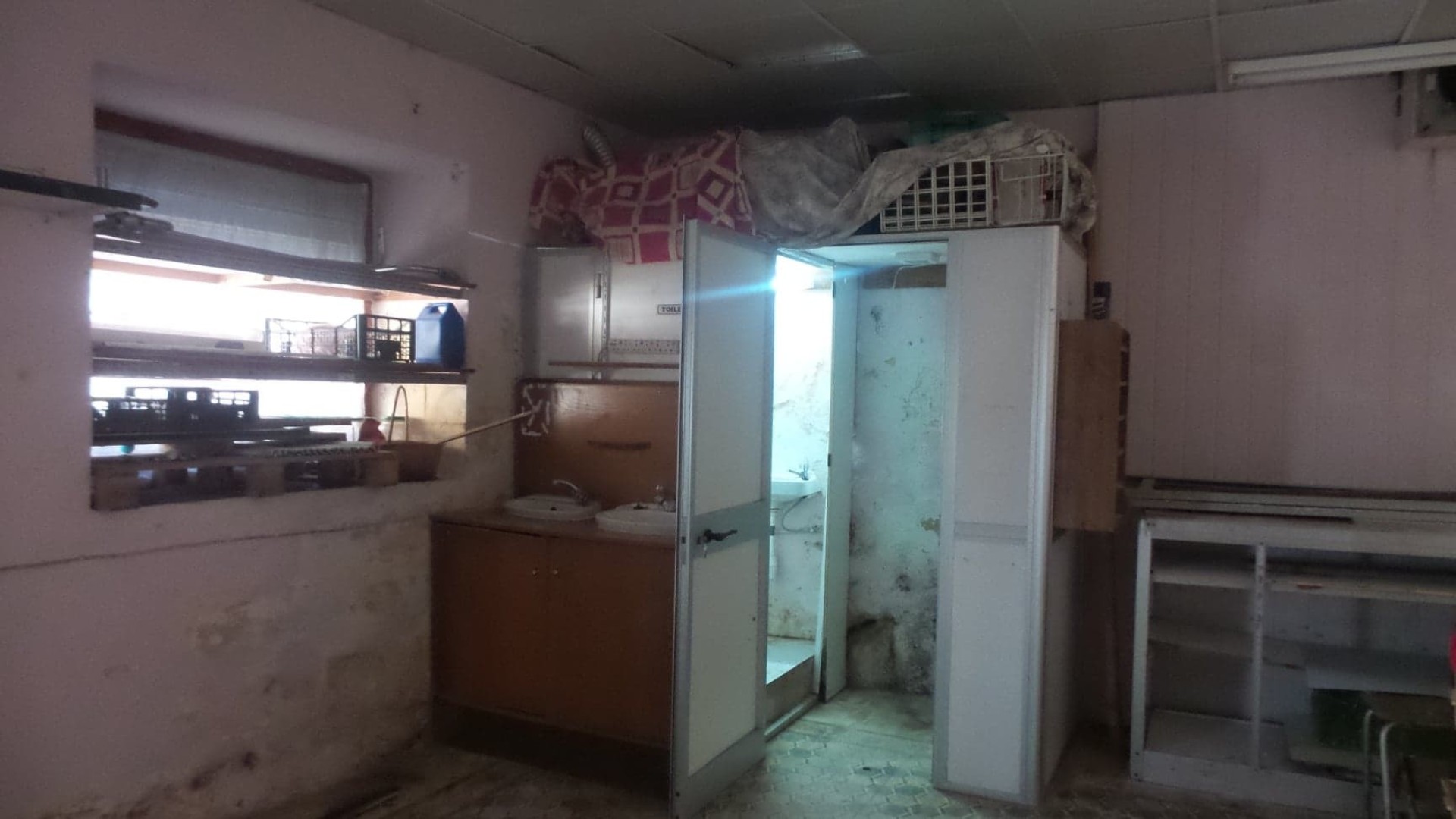Commercial property Malta:  Class 4 Shop in Kalkara for sale