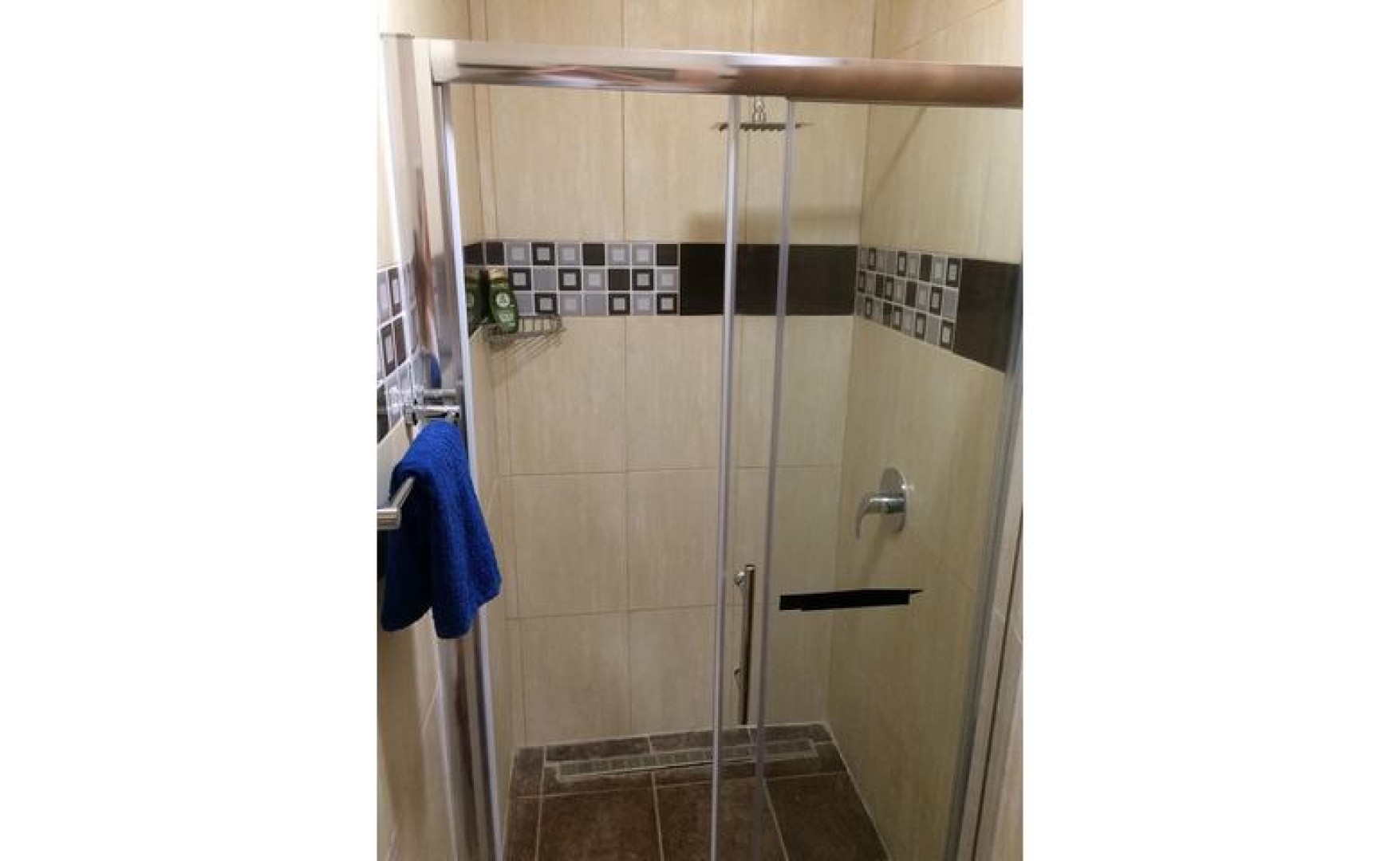 Modern 3-Bedroom Maisonette in Ghajnsielem with Scenic Views