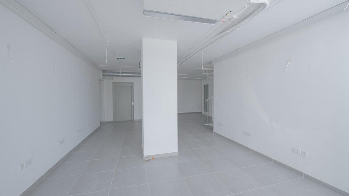 Ground Floor Seafront Shop