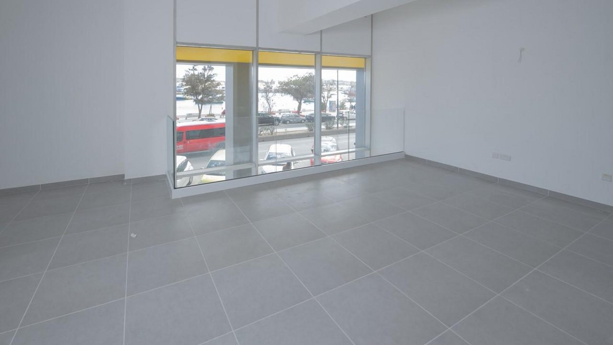 Ground Floor Seafront Shop