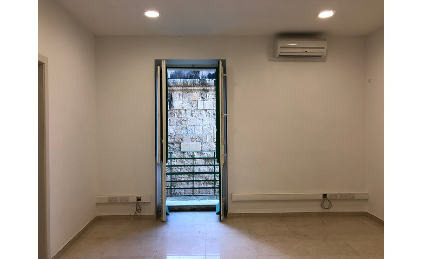 Office Space with a Roof Terrace