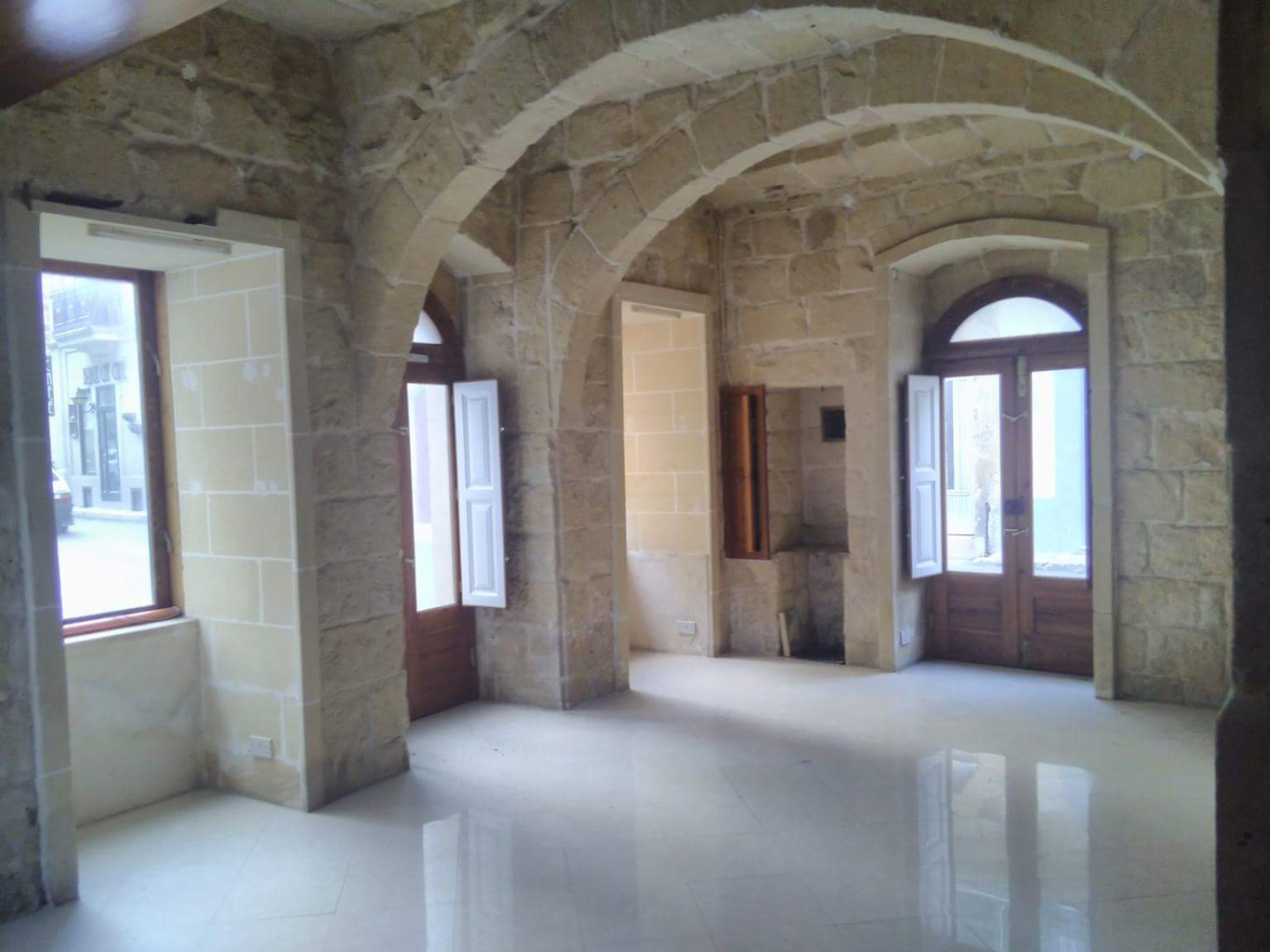 Real Estate Gozo: Shop for Sale in Victoria