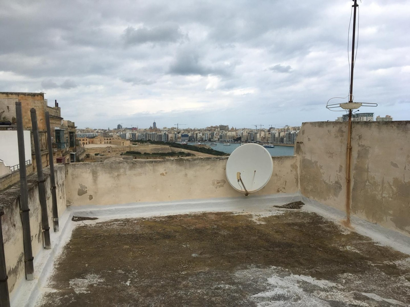 Palazzo with a Roof Terrace