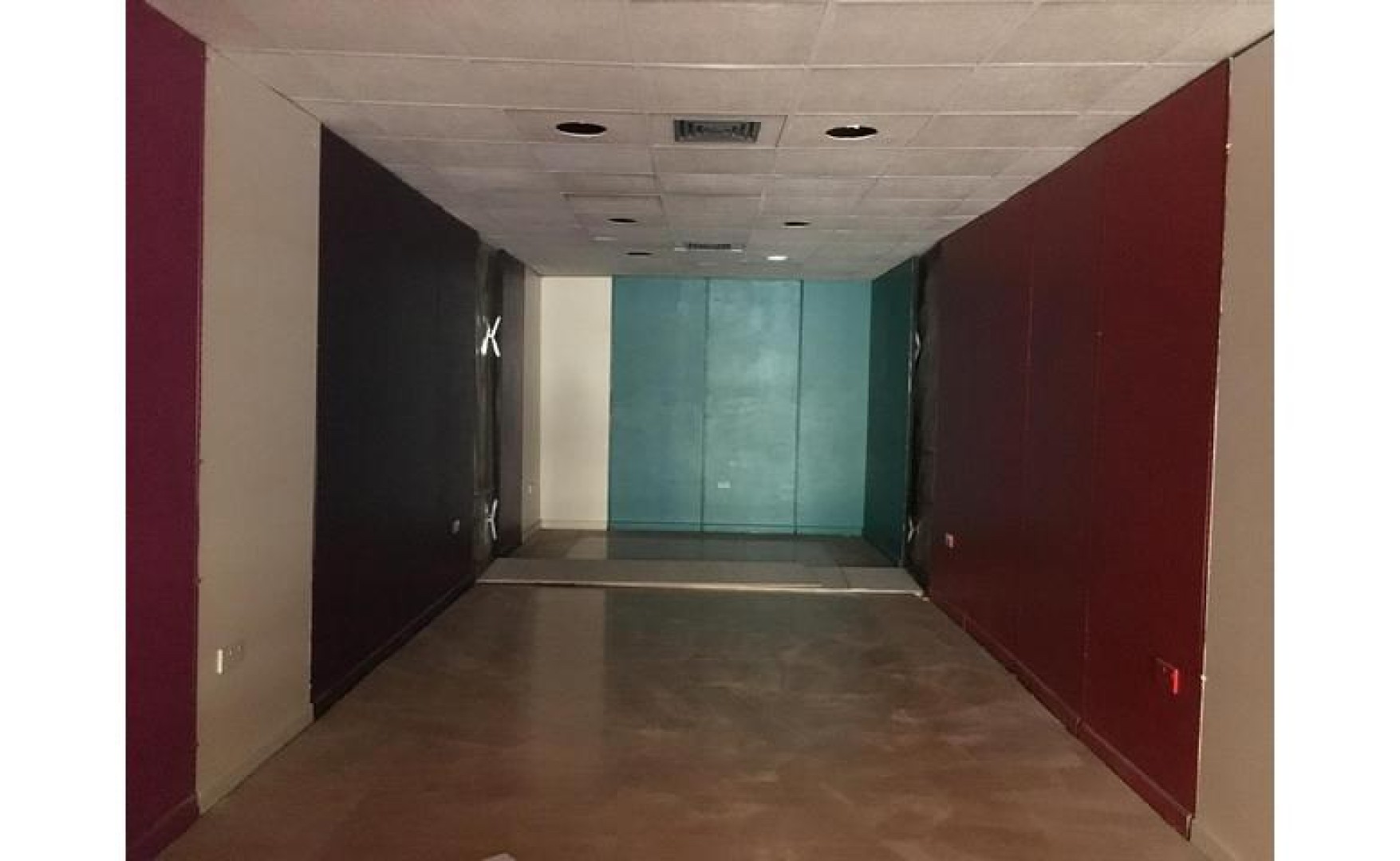 Restaurant with Outside Seating