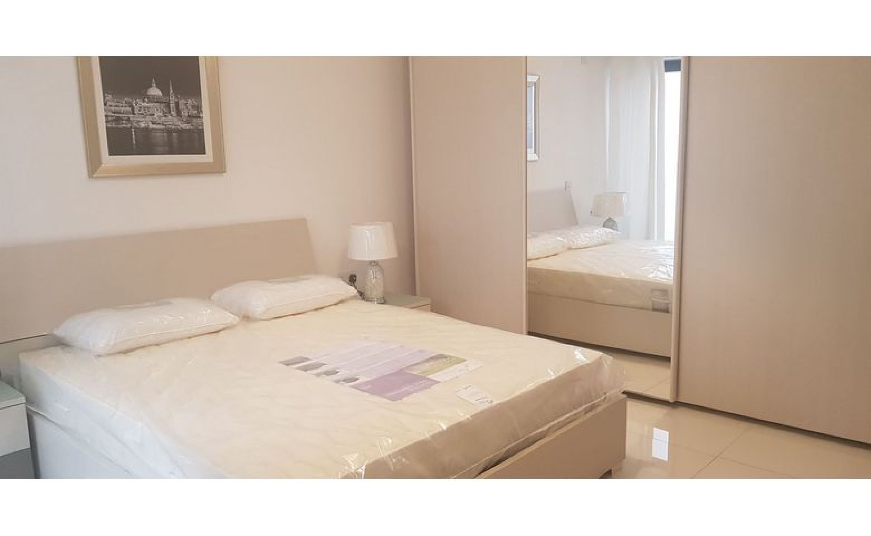 Modern Apartment with Views