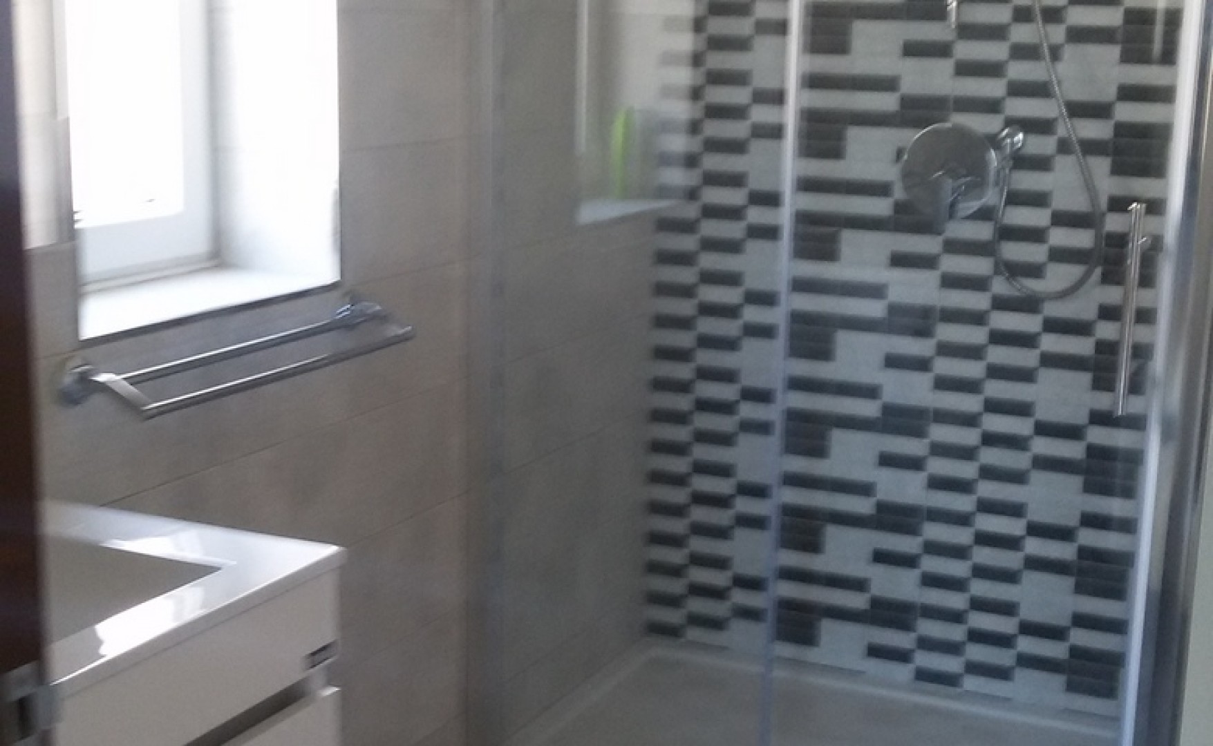 Maisonette with 2 Car Garage