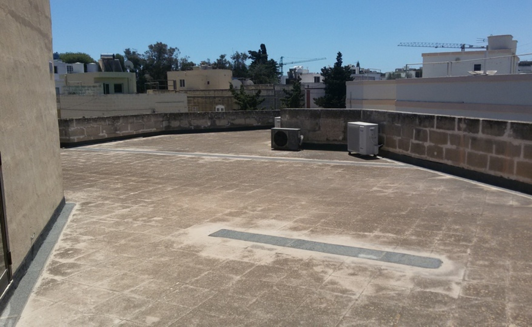 Maisonette with 2 Car Garage