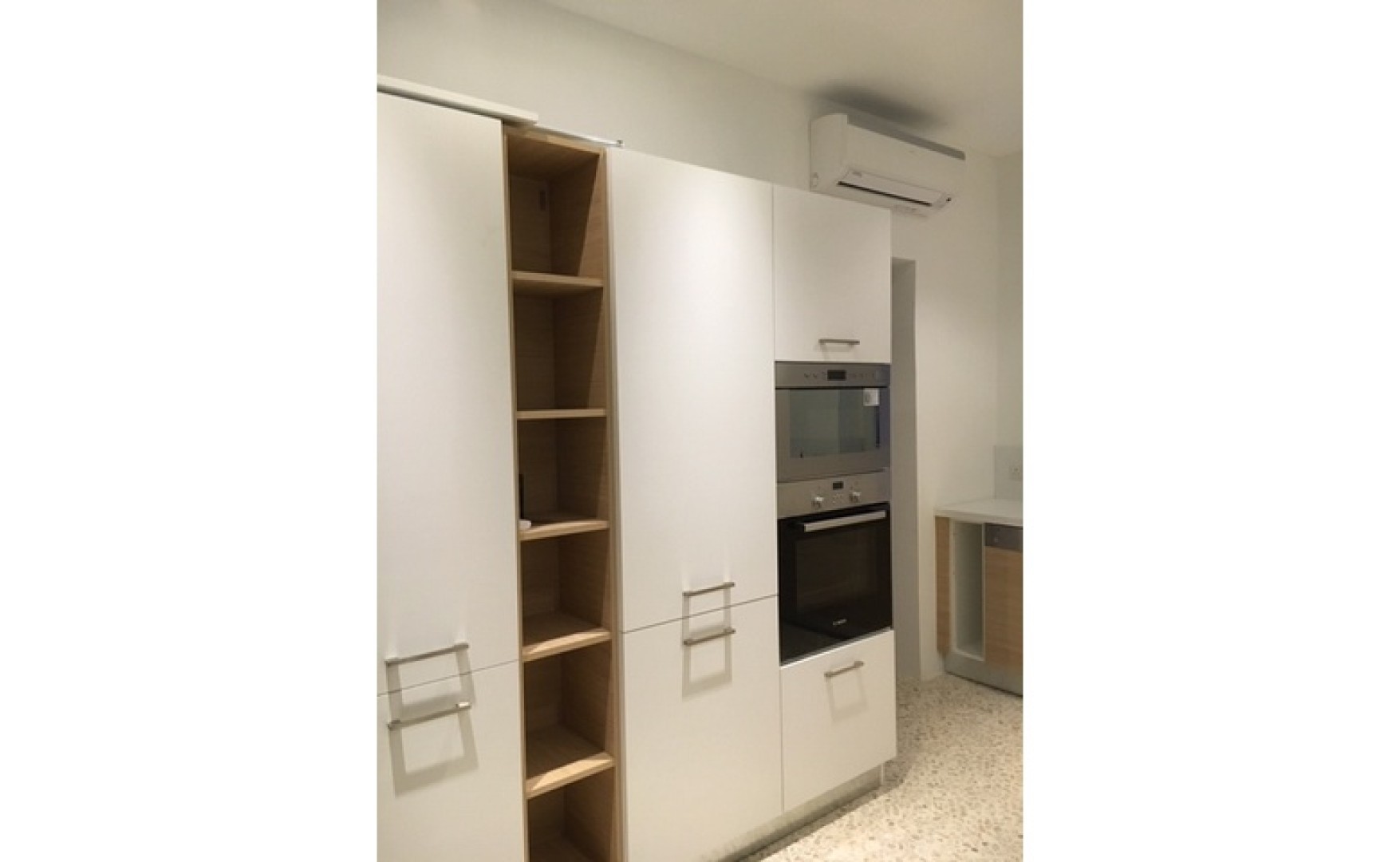 Maisonette with 2 Car Garage