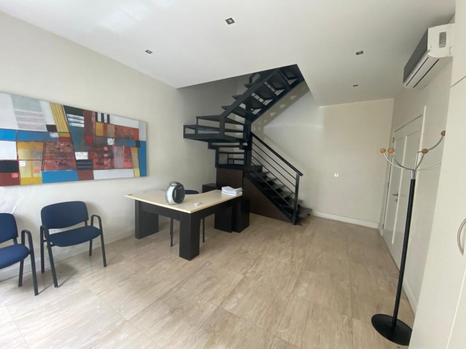 Furnished Office with a Roof Terrace