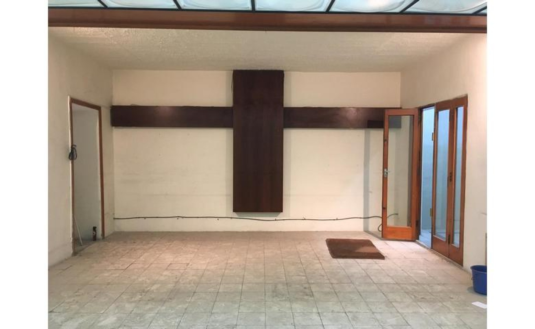 292 sqm commercial premises