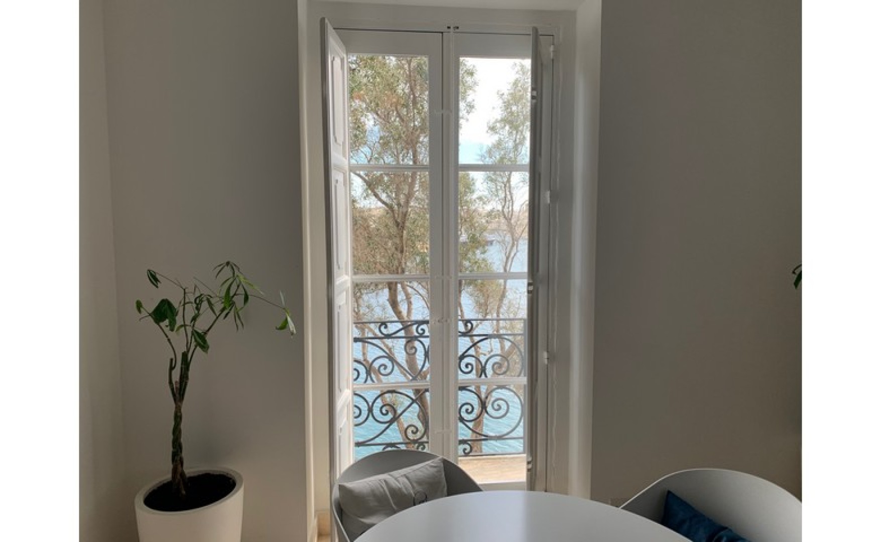 Maisonette with Seaviews