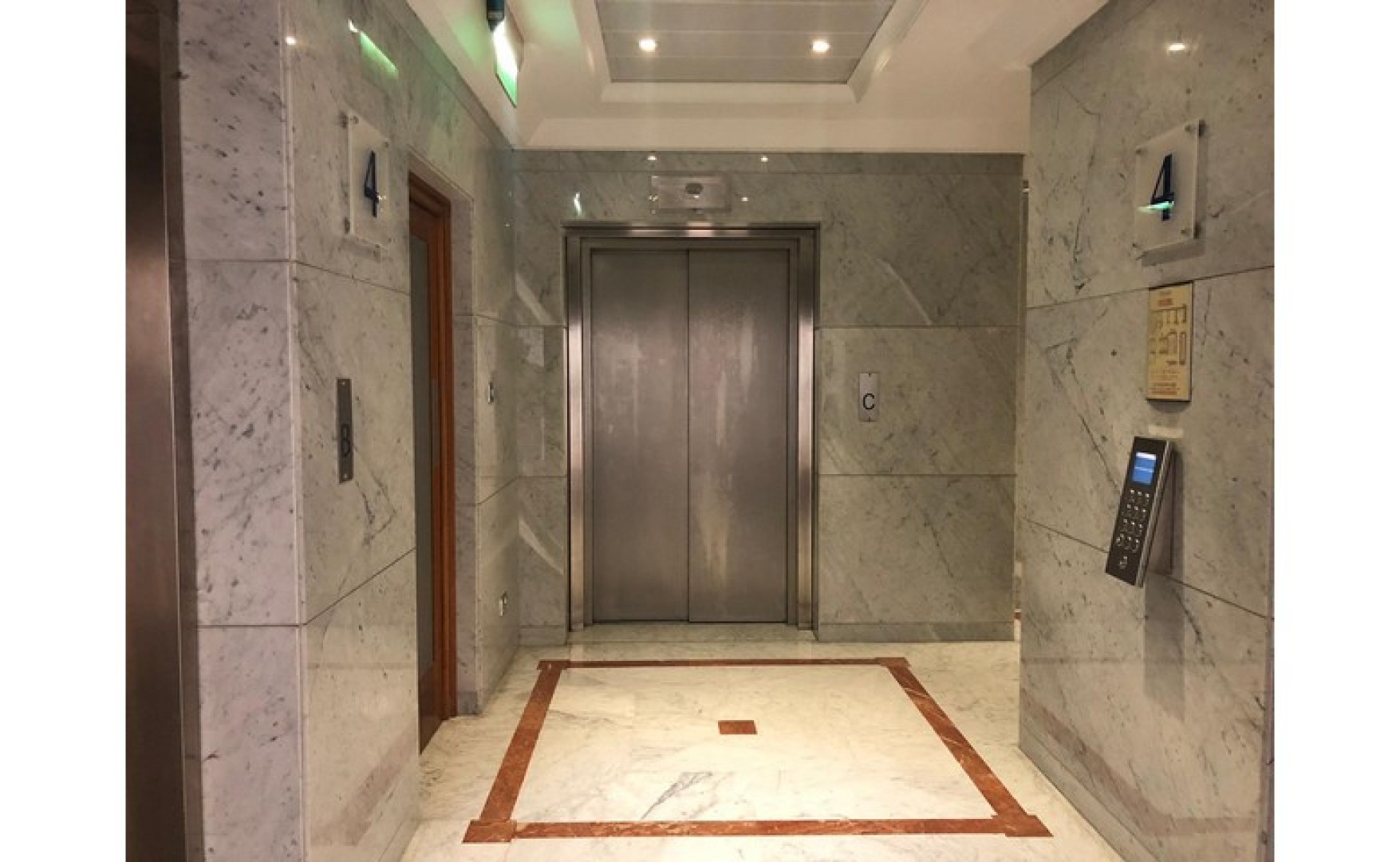 Office Space with a Terrace