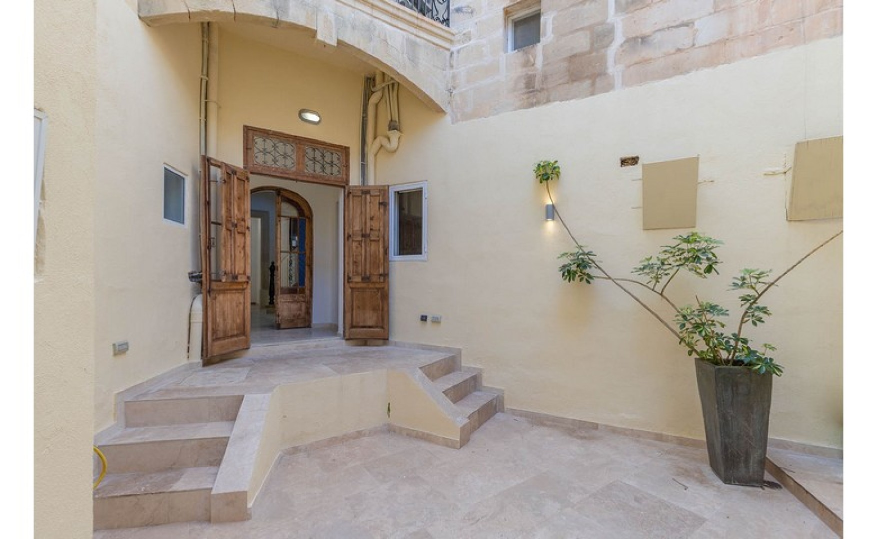 Office Space with a Roof Terrace